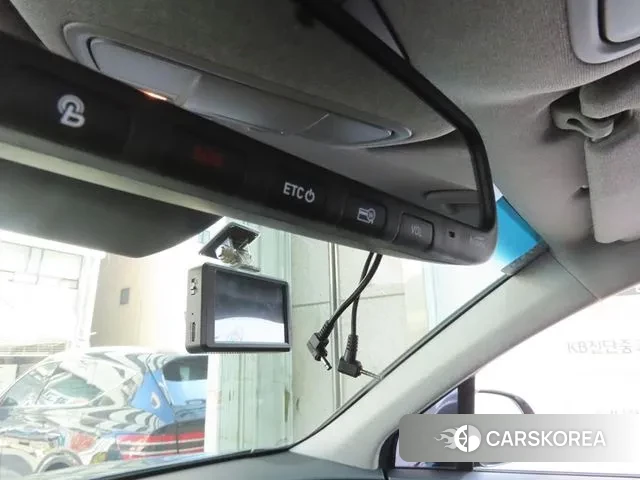 Hyundai Santa Fe TM 2019 Серебристо-серый из Кореи, фото 4