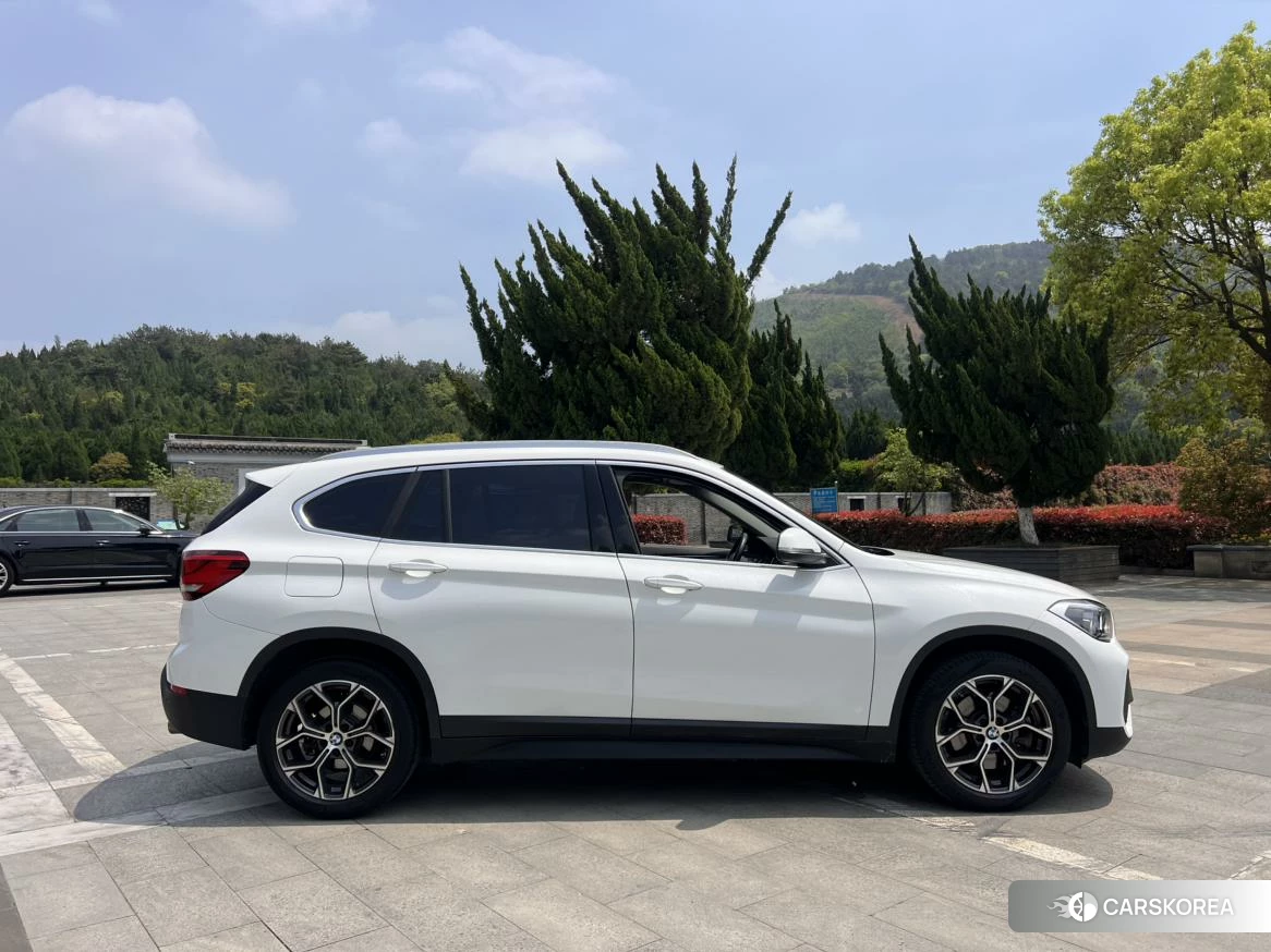 BMW X1 2021 Белый из Китая, фото 4