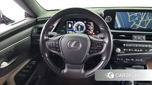 Lexus ES300h 7th generation 2022 Черный из Кореи, фото 4