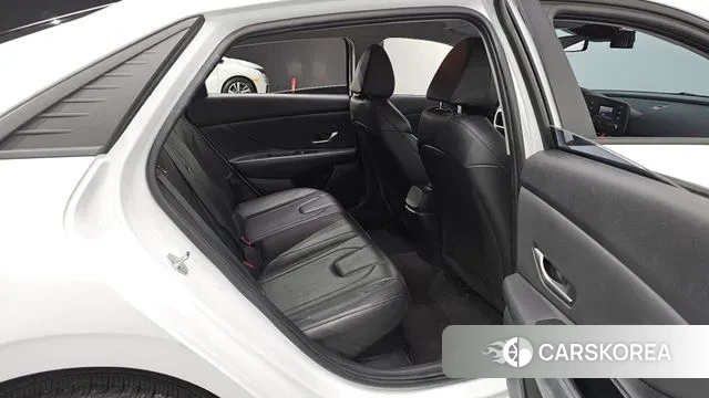 Hyundai Avante Hybrid (CN7) 2022 Белый из Кореи, фото 4