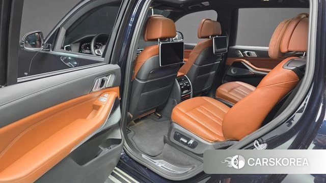 BMW X7 (G07) 2021 Черный из Кореи, фото 4