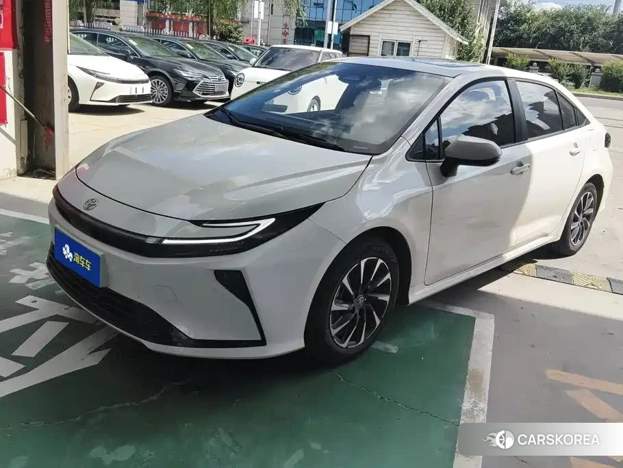 Toyota Corolla 2026 Белый из Китая, фото 4