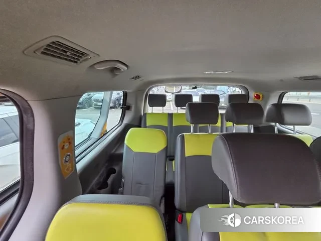 Hyundai The New Grand Starex 2019 Желтый из Кореи, фото 4