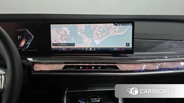 BMW 7 Series (G70) 2024 Белый из Кореи, фото 4