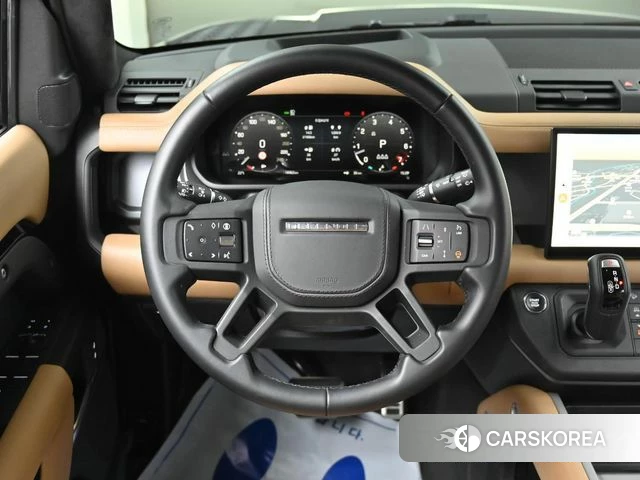 Land Rover Defender (L663) 2025 Черный из Кореи, фото 4