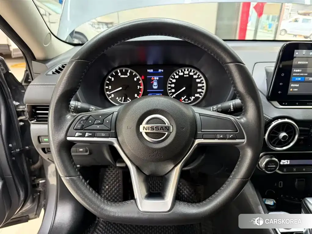 Nissan Sylphy 2022 Silver/gray из Китая, фото 4