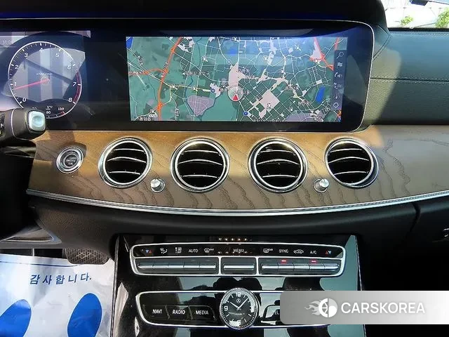 Mercedes-Benz E-Class W213 2019 Серый из Кореи, фото 4