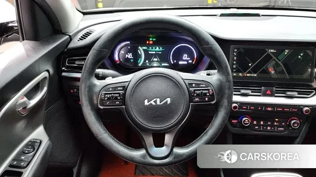 Kia Niro Plus 2022 Серебряный из Кореи, фото 4