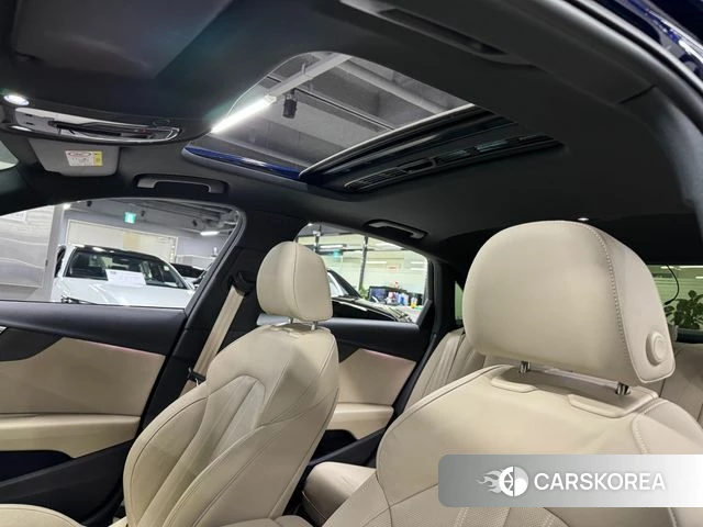 Audi A4 (B9) 2023 Синий из Кореи, фото 4