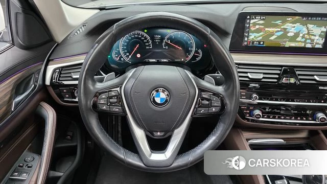 BMW 5 Series (G30) 2018 Белый из Кореи, фото 4