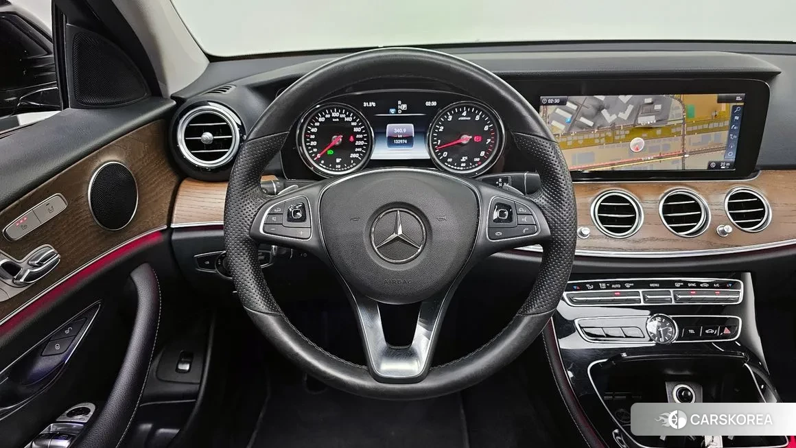 Mercedes-Benz E-Class W213 2018 Черный из Кореи, фото 4