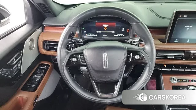 Lincoln Aviator 2nd generation 2023 Белый из Кореи, фото 4