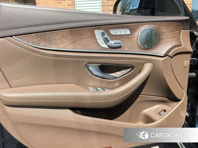 Mercedes-Benz E-class id 3983297 из Китая 4