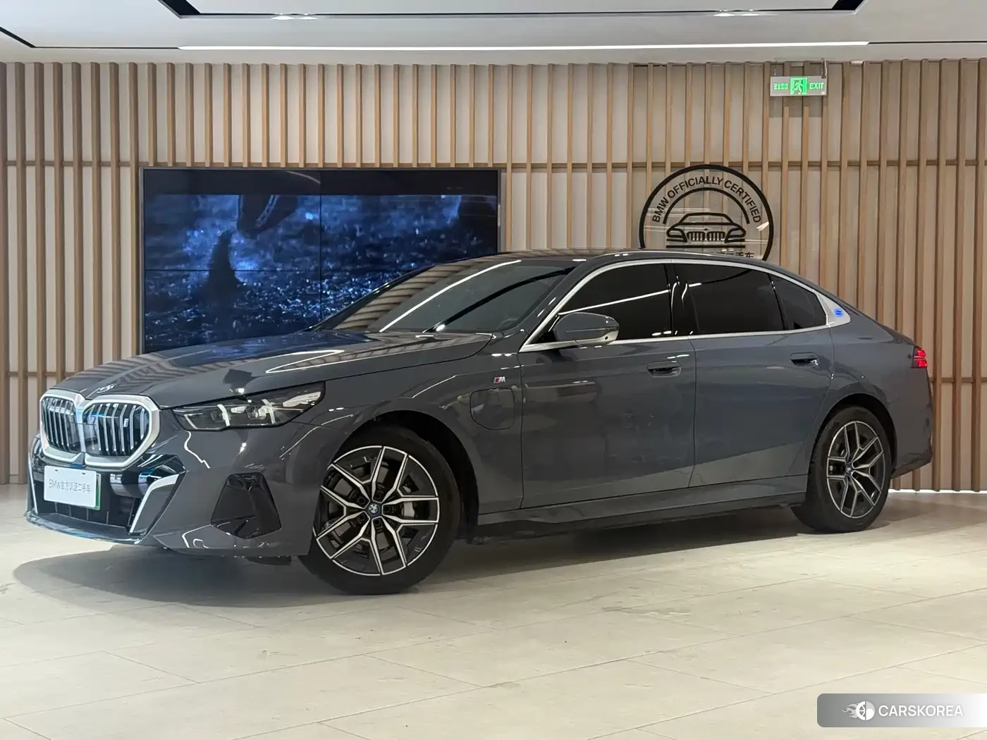BMW i5 2024 Silver/gray из Китая, фото 4
