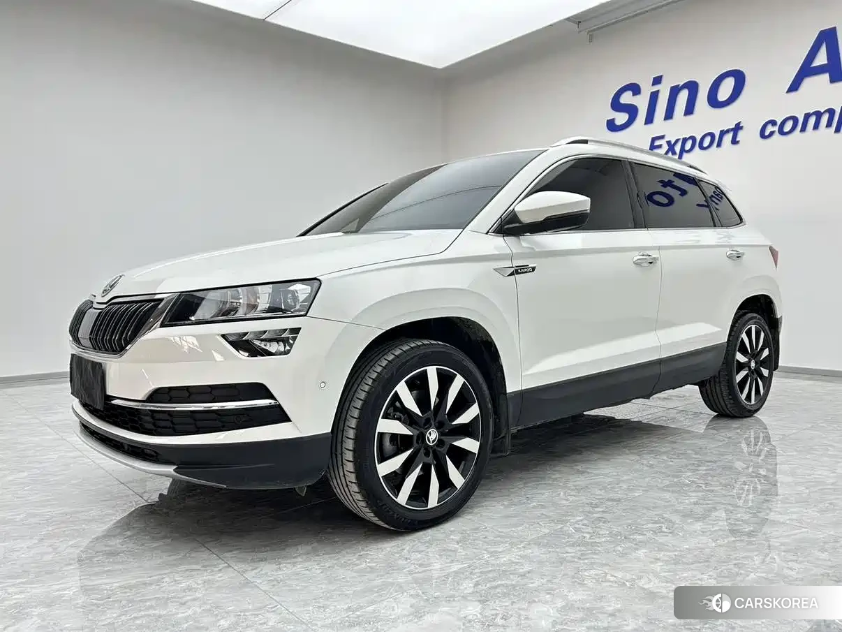 Skoda Karoq 2021 Белый из Китая, фото 4