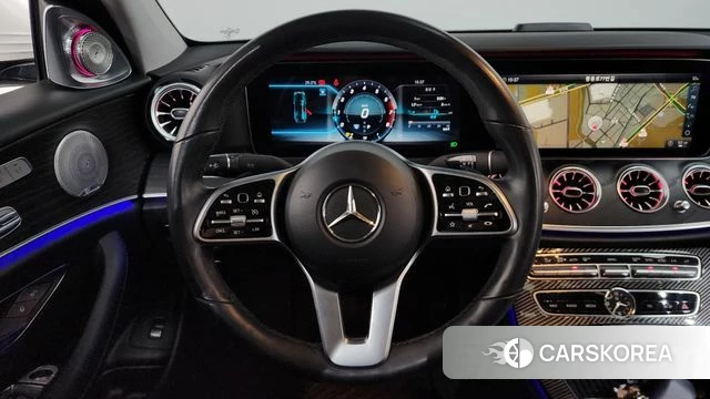 Mercedes-Benz E-Class W213 2018 Белый из Кореи, фото 4
