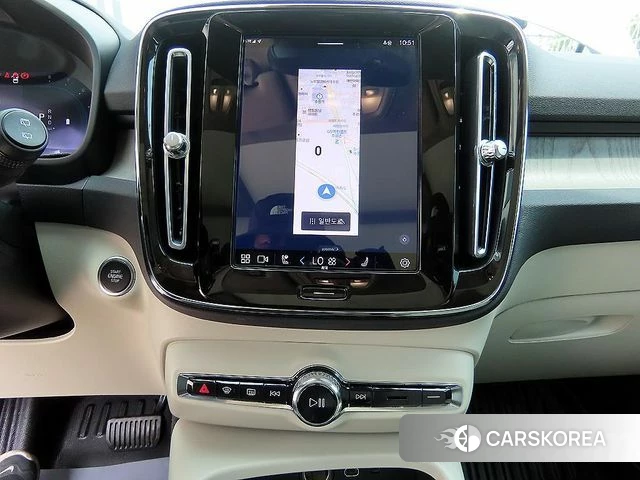Volvo XC40 2022 Белый из Кореи, фото 4