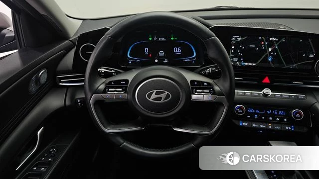 Hyundai The New Avante (CN7) 2023 Серебристо-серый из Кореи, фото 4