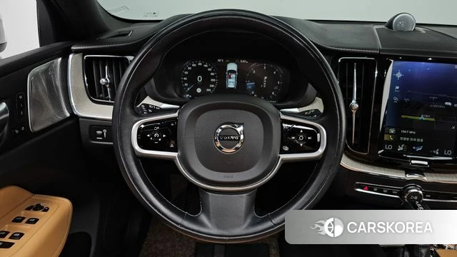 Volvo XC60 second Generation 2020 Белый из Кореи, фото 4