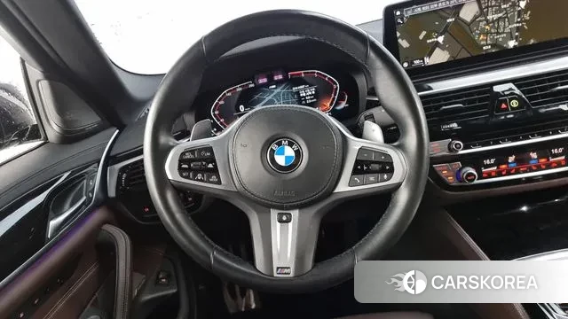 BMW 5 Series (G30) 2022 Черный из Кореи, фото 4