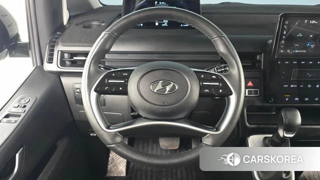 Hyundai Staria 2022 Серебристо-серый из Кореи, фото 4