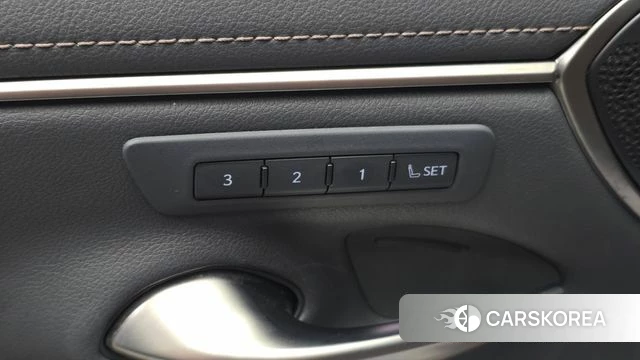 Lexus ES300h 7th generation 2023 Серый из Кореи, фото 4