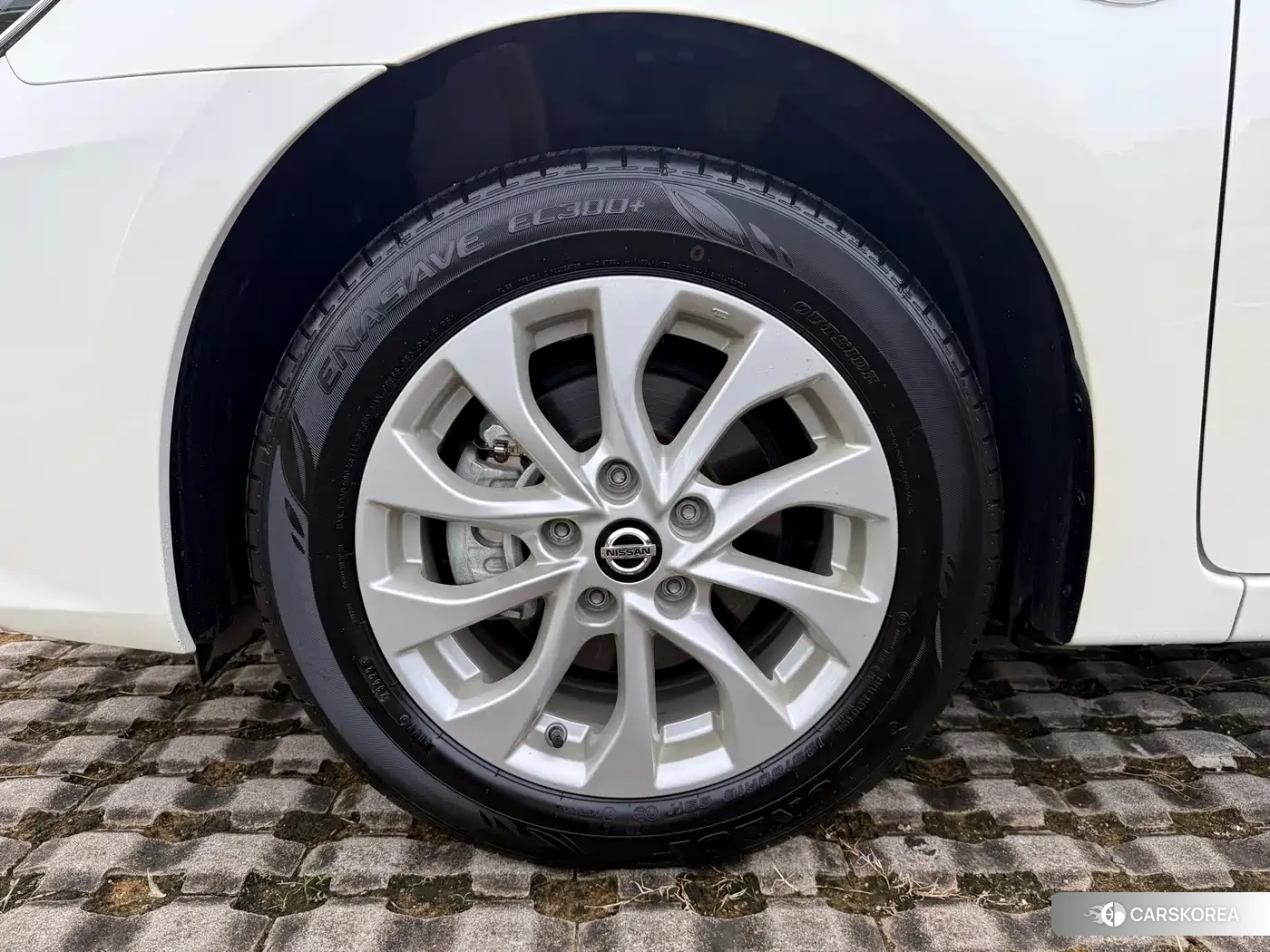 Nissan Sylphy 2023 Белый из Китая, фото 4