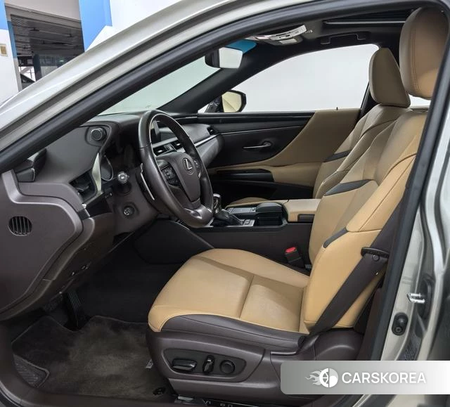 Lexus ES 2021 Шампань из Китая, фото 4