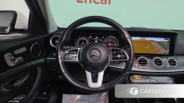 Mercedes-Benz E-Class W213 2019 Белый из Кореи, фото 4