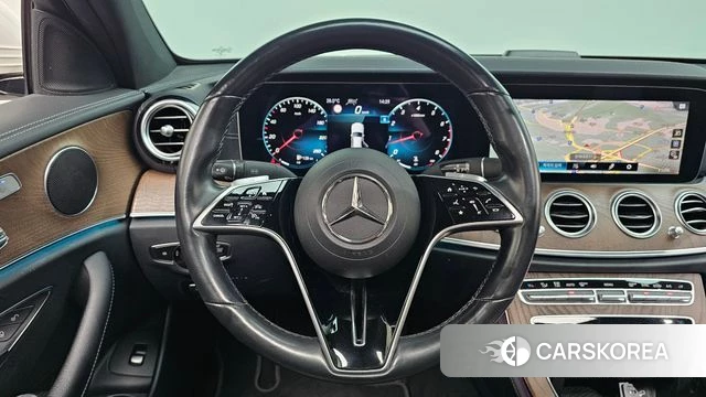 Mercedes-Benz E-Class W213 2021 Белый из Кореи, фото 4