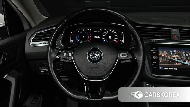 Volkswagen Tiguan Allspace 2020 Белый из Кореи, фото 4