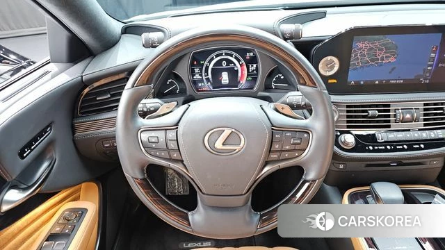 Lexus LS500 5th generation 2022 Белый из Кореи, фото 4