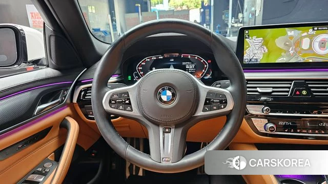 BMW 5 Series (G30) 2023 Белый из Кореи, фото 4