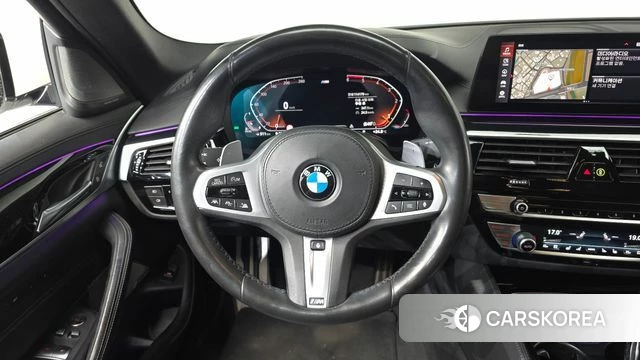 BMW 5 Series (G30) 2020 Белый из Кореи, фото 4