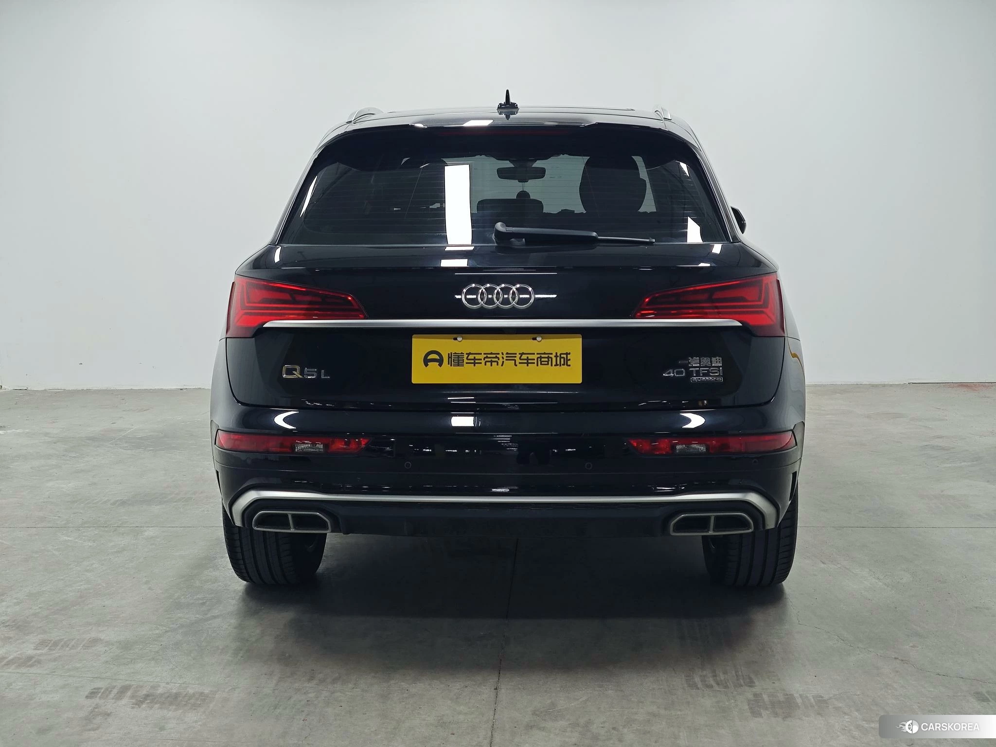 Audi Q5L 2021 Черный из Китая, фото 4