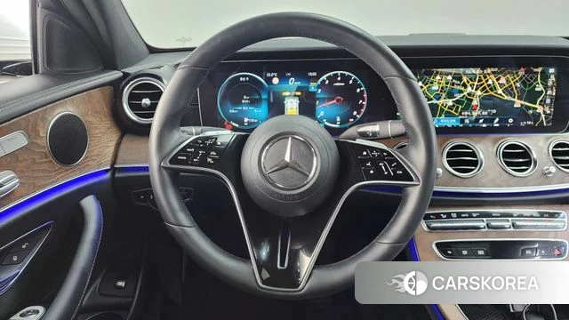 Mercedes-Benz E-Class W213 2023 Белый из Кореи, фото 4