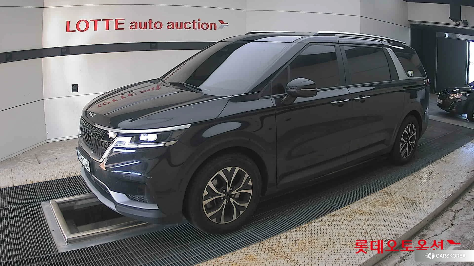 Kia Carnival 2023 Aurora Black Pearl из Кореи, фото 4
