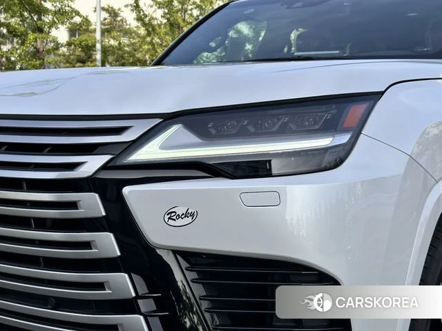 Lexus LX 2026 Белый из Китая, фото 4