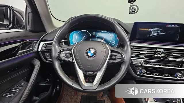 BMW 5 Series (G30) 2019 Черный из Кореи, фото 4