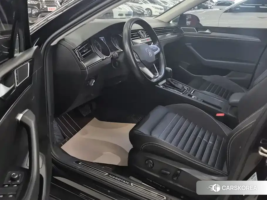 Volkswagen Magotan 2022 Черный из Китая, фото 4