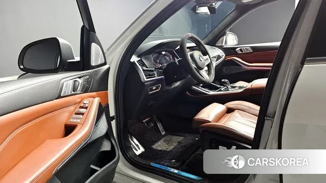 BMW X7 (G07) 2021 Белый из Кореи, фото 4