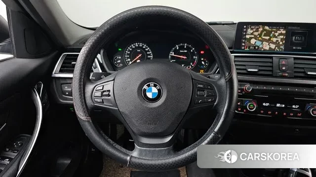 BMW 3 Series (F30) 2018 Белый из Кореи, фото 4