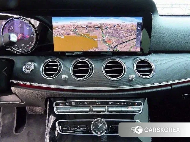 Mercedes-Benz E-Class W213 2020 Белый из Кореи, фото 4