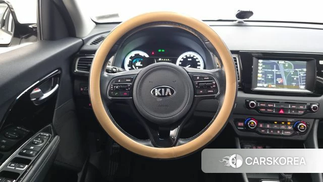 Kia Niro 2018 Белый из Кореи, фото 4
