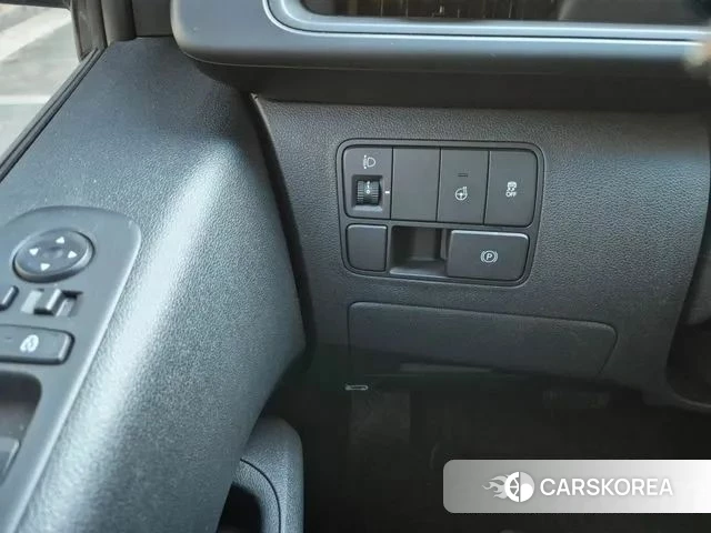 Hyundai Staria 2023 Серый из Кореи, фото 4