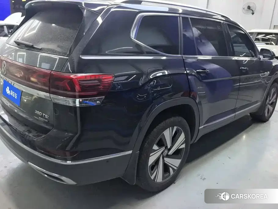 Volkswagen Tourang 2024 Черный из Китая, фото 4