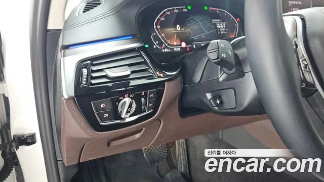 BMW 5 Series (G30) 2020 Белый из Кореи, фото 4