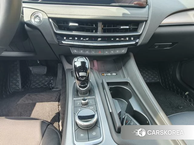 Cadillac CT5 2024 Белый из Китая, фото 4