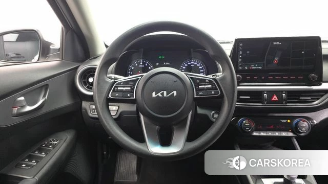 Kia The New K3 2nd generation 2022 Белый из Кореи, фото 4