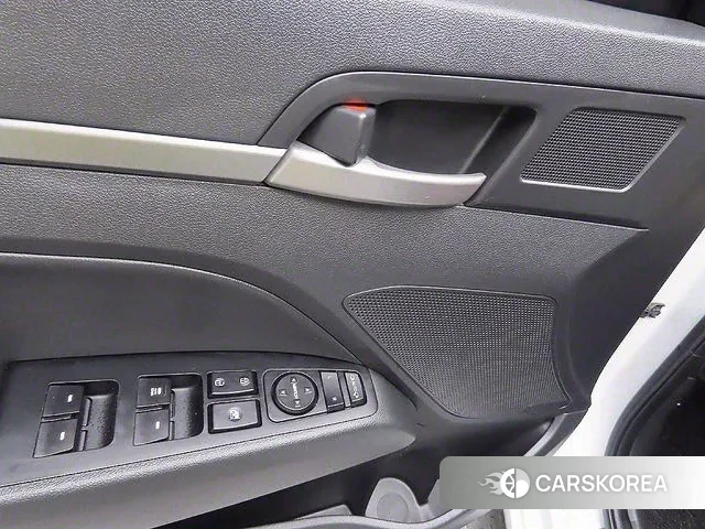 Hyundai Avante AD 2018 Белый из Кореи, фото 4